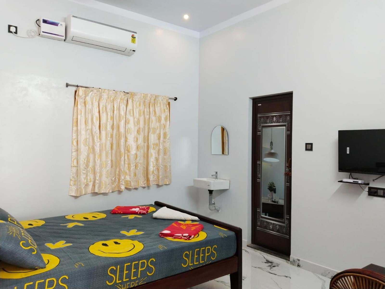 Vedhav Residency Hotel Kanyakumari Exterior photo
